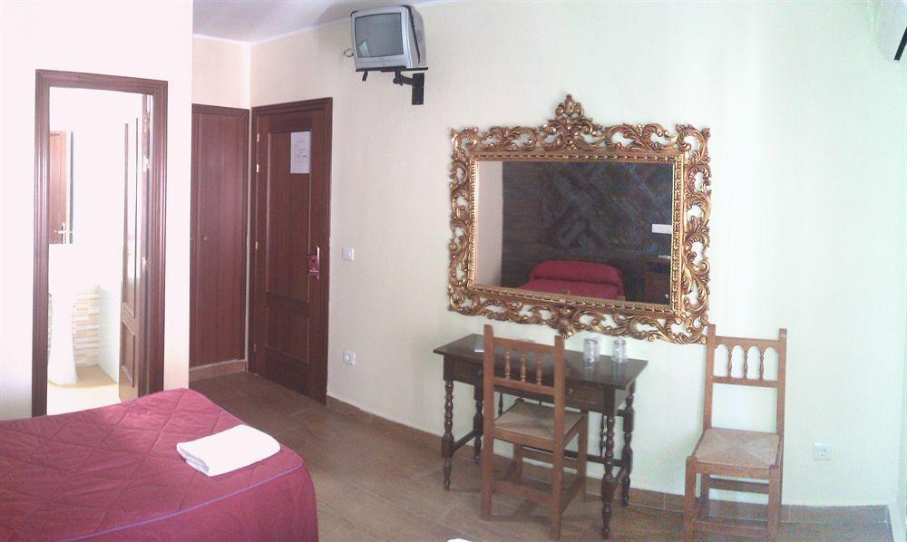 Pension El Cesar Касерес Экстерьер фото