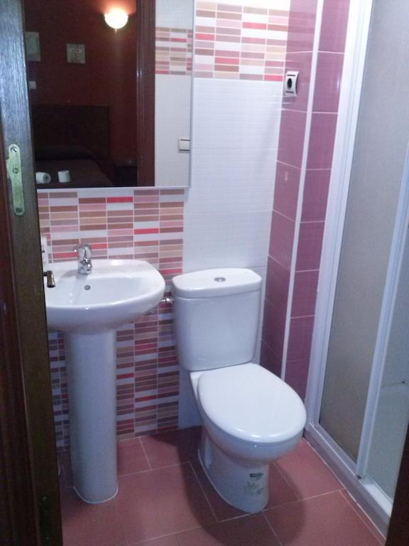 Pension El Cesar Касерес Номер фото