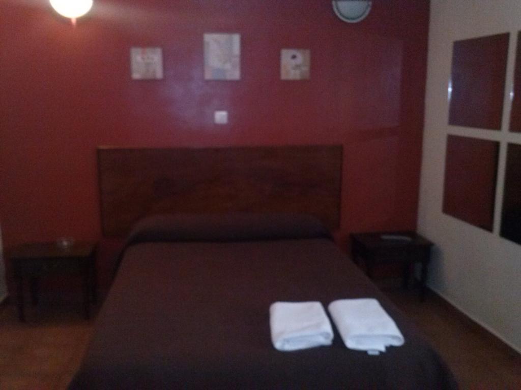 Pension El Cesar Касерес Номер фото